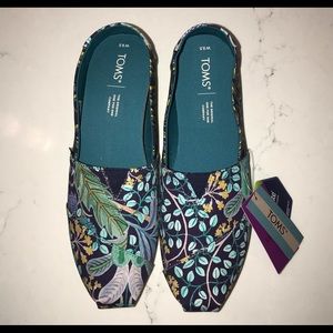 Tom’s Alpargata shoes